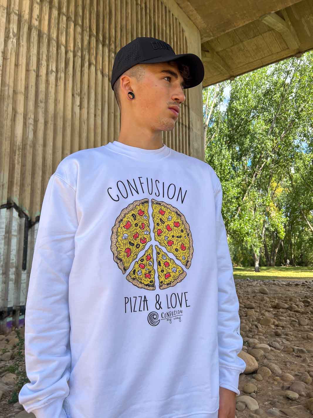 PIZZA WHITE CREWNECK