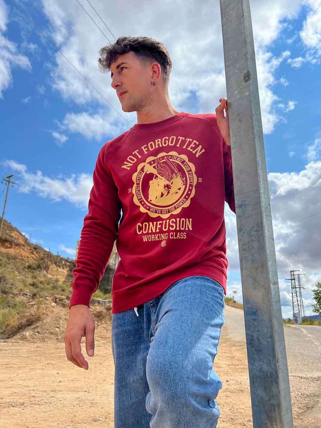 NOT FORGOTTEN TILE CREWNECK GOLD