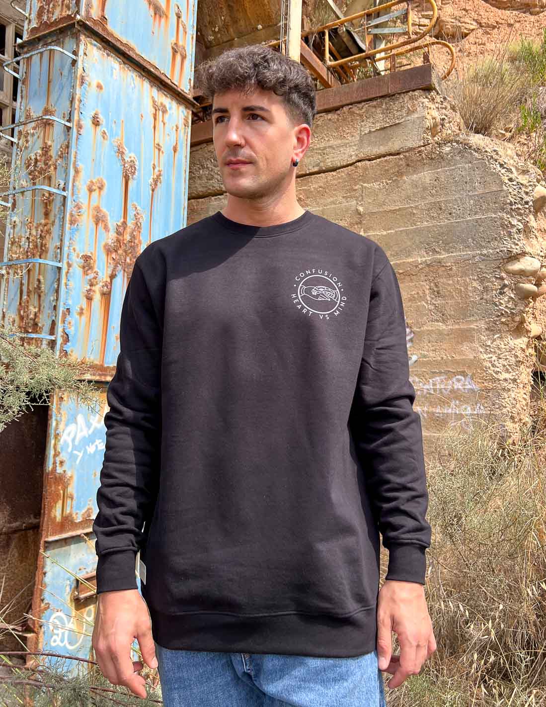 DEAL BLACK CREWNECK SILVER GREY