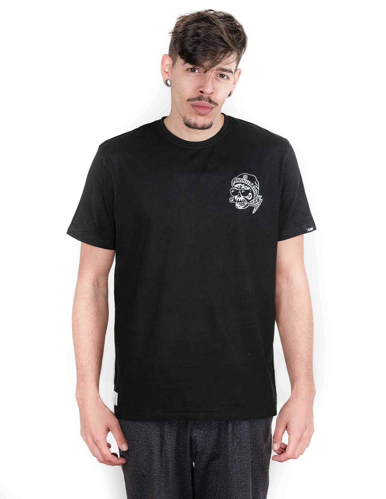 SKULL KNIFE BLACK TSHIRT