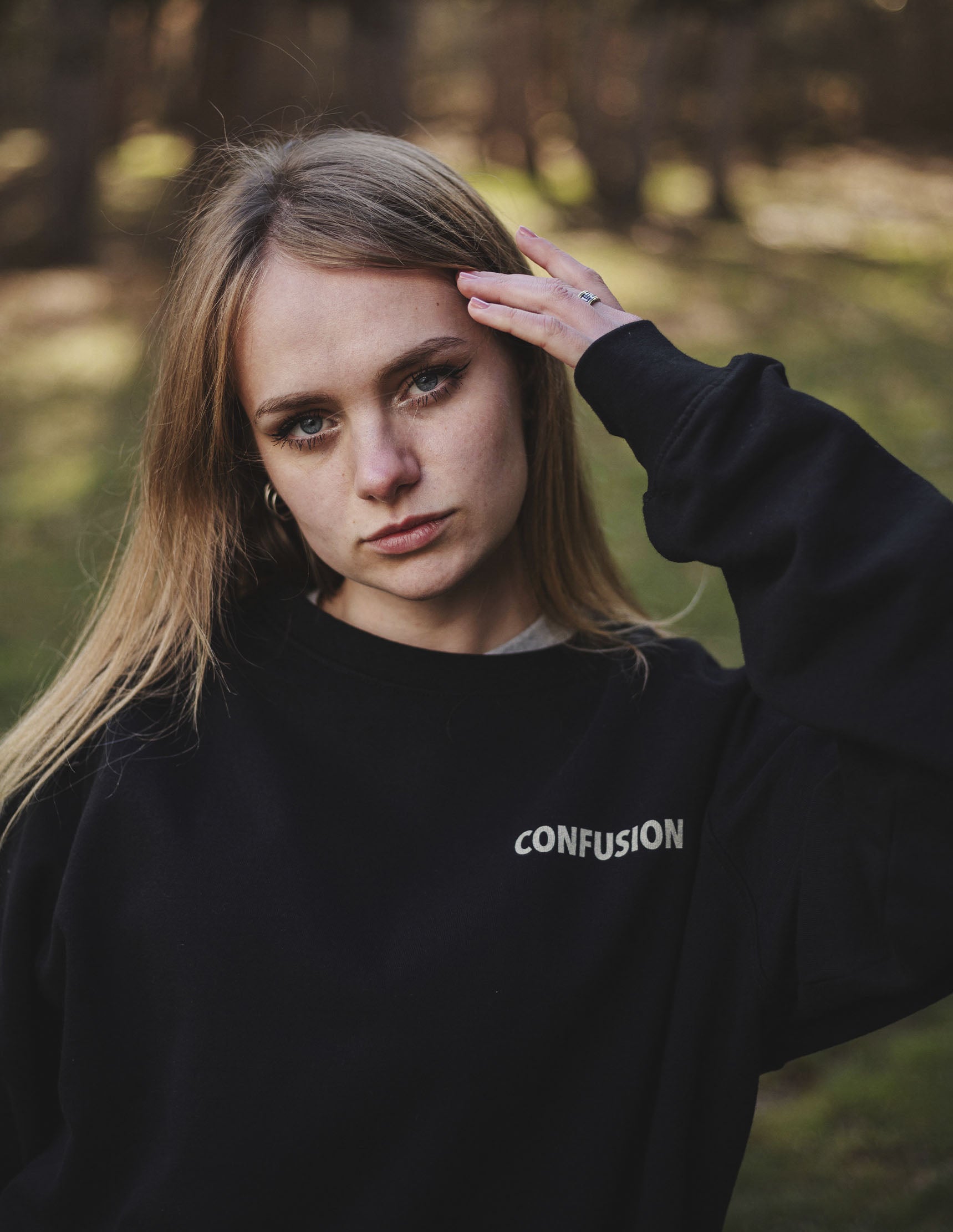 FIST BLACK CREWNECK