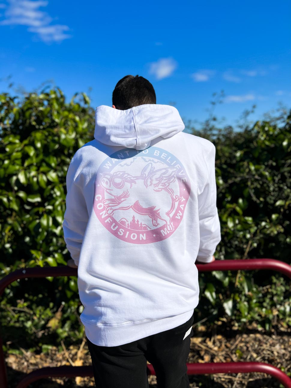 BELIEVE WHITE HOODIE PINK FADE