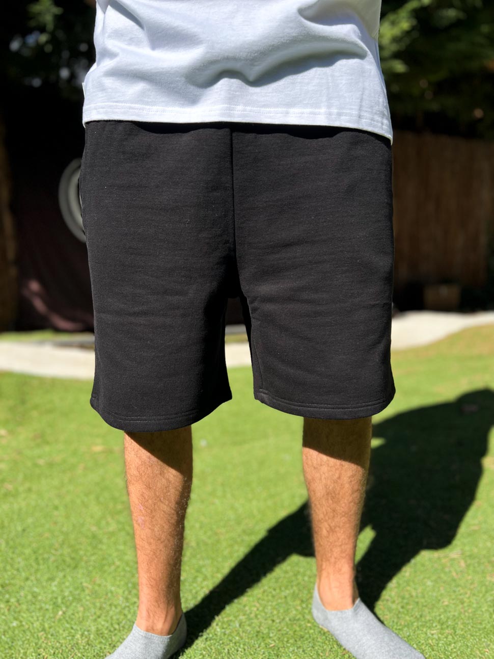 FLOW BLACK SHORT