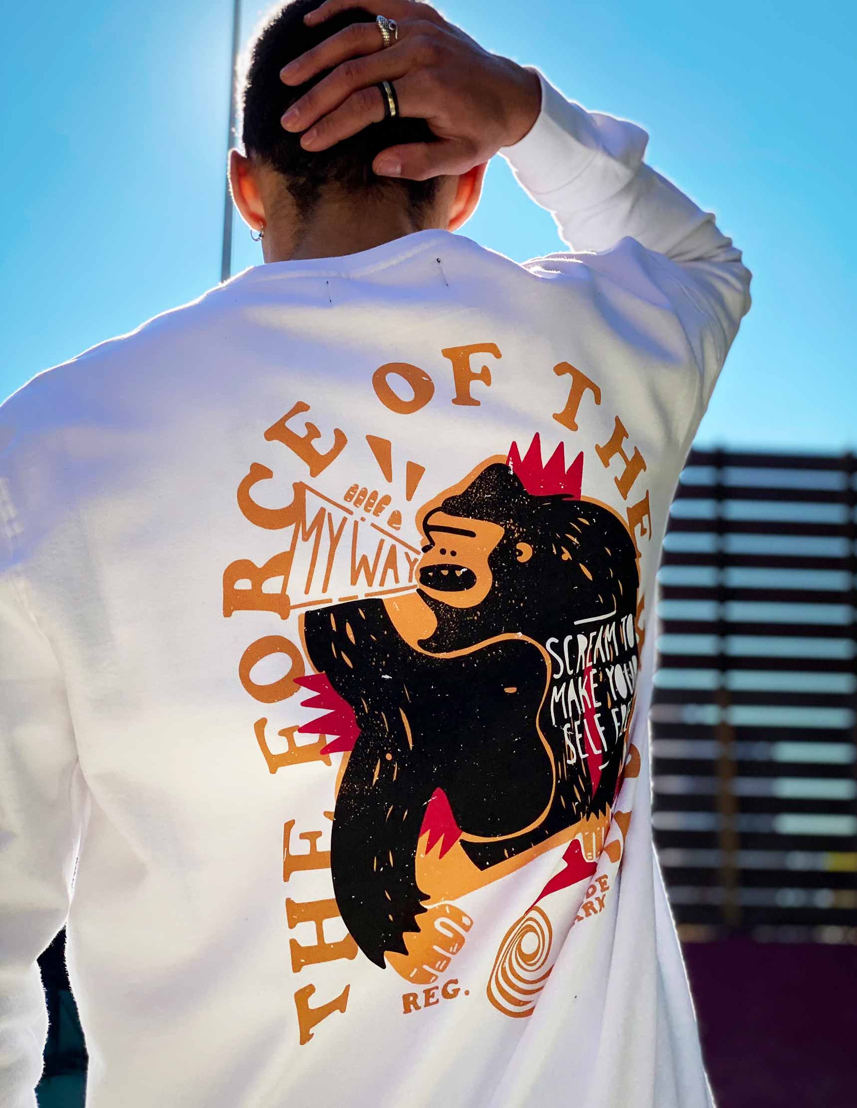 SCREAM CHEST WHITE CREWNECK