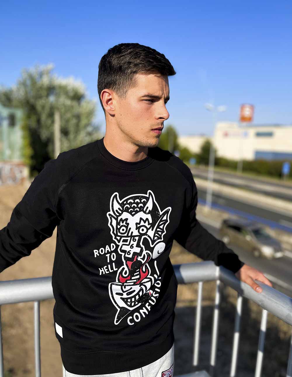 HELL BLACK CREWNECK