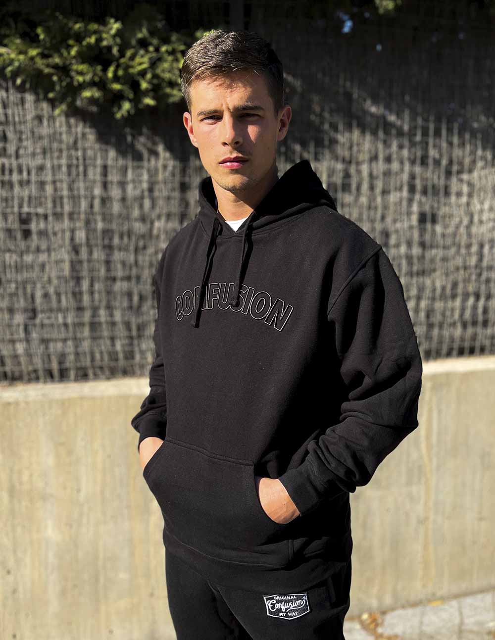 VIBRATE CONFUSION BLACK HOODIE